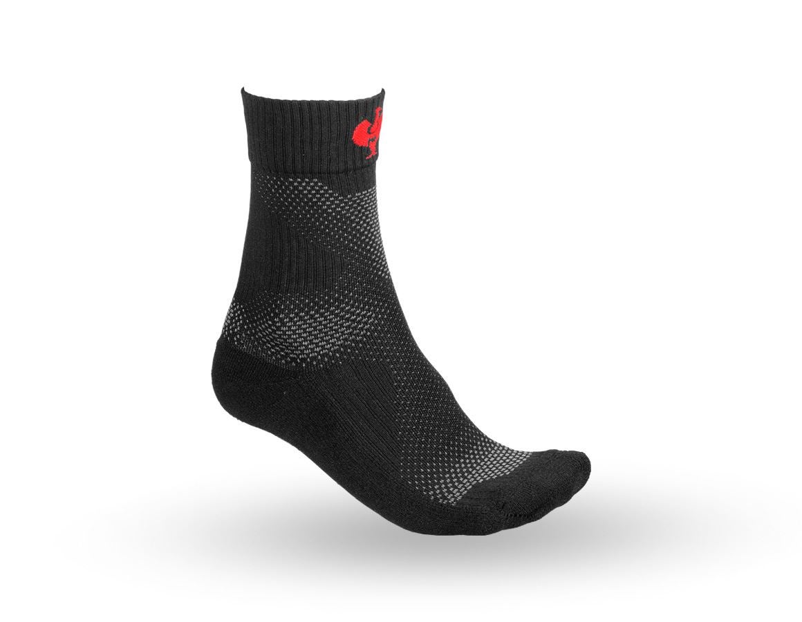 Kläder: e.s. Allseason sockor Function light/high + svart/strauss röd