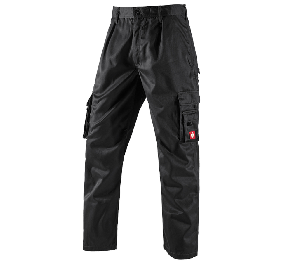 Plumbers / Installers: Cargo trousers + black