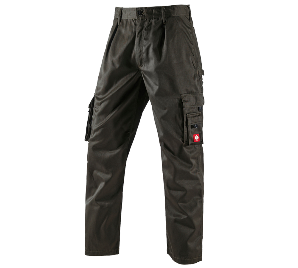 Plumbers / Installers: Cargo trousers + olive