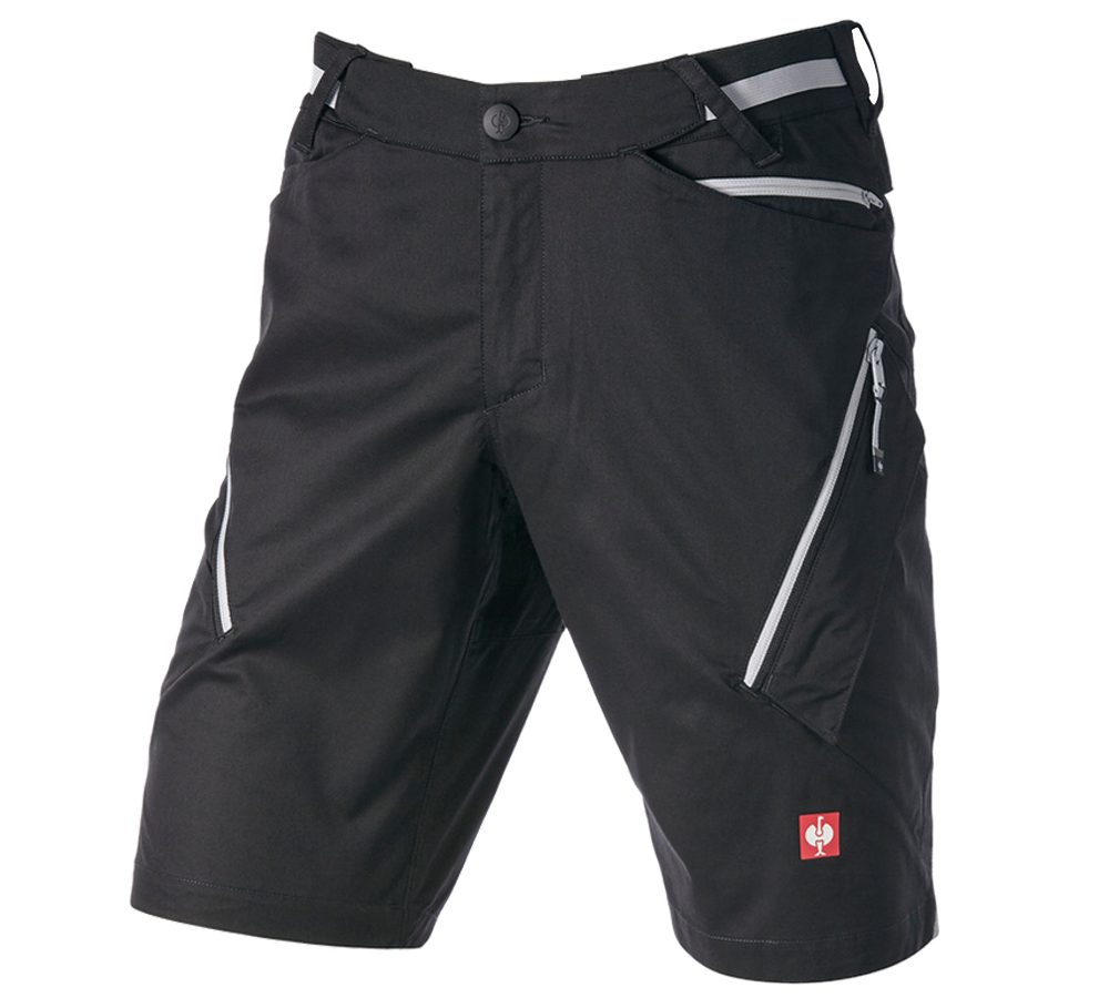 Kläder: Multipocket- shorts e.s.ambition + svart/platina