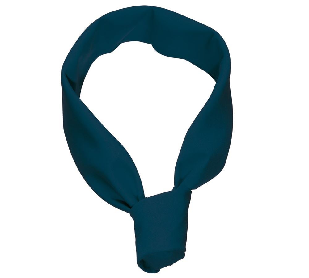 Accessoarer: Trekantig halsduk + mörkblå