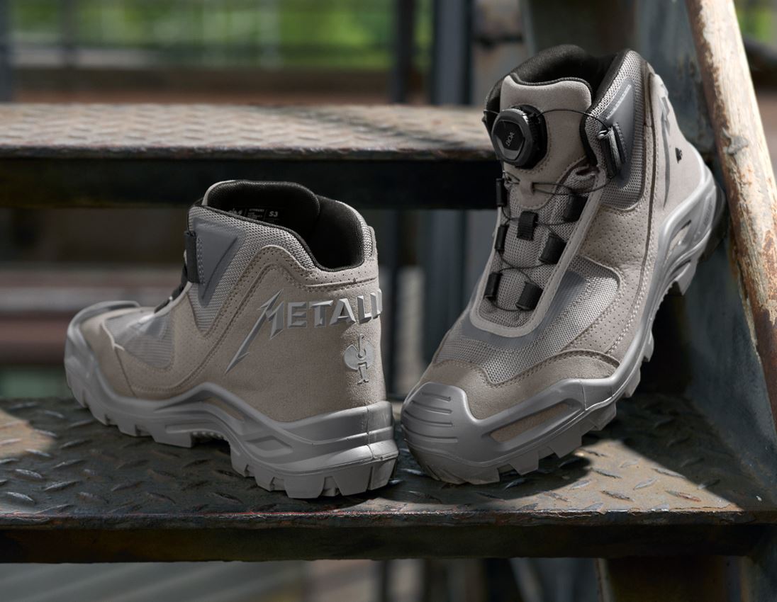 Samarbeten: Metallica safety boots + granit