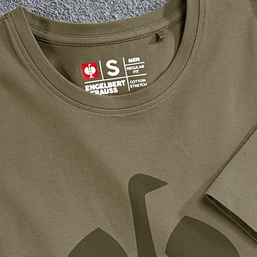 Överdelar: T-Shirt  e.s.concrete + stipagrön 2