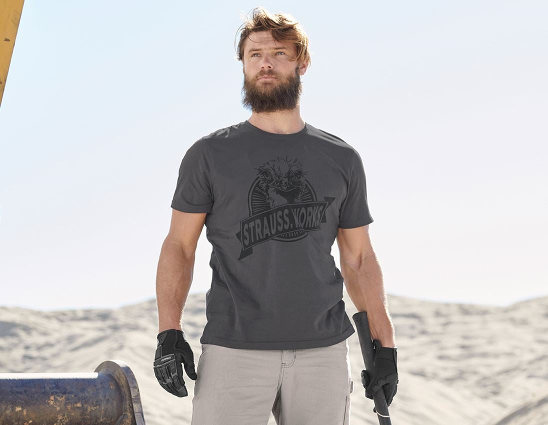 Överdelar: T-Shirt e.s.iconic works + karbongrå