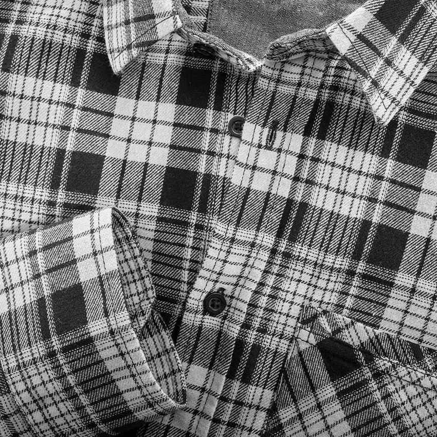 Överdelar: Rutig skjorta e.s.vintage + svart rutig 2