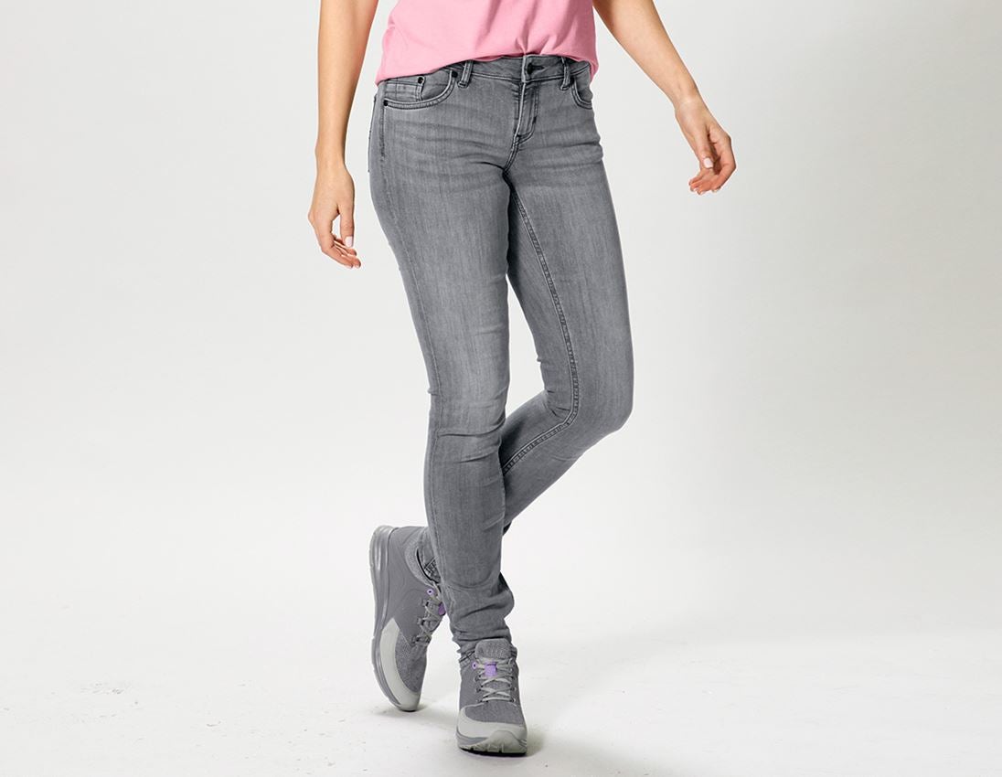 Kläder: SET: 2x 5-fickors-stretch-jeans, dam + fotboll + graphitewashed