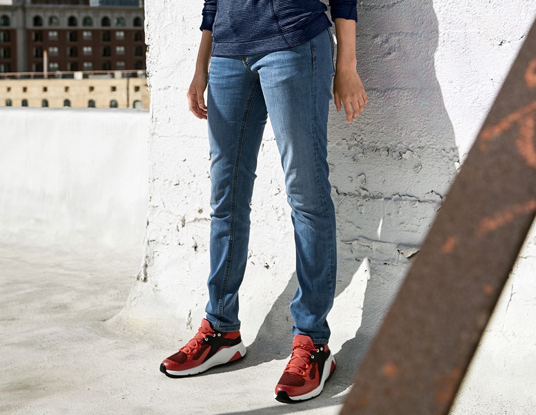 Kläder: SET: 2x 5-pocket-stretch-jeans, dam+matl.+bestick + stonewashed 1
