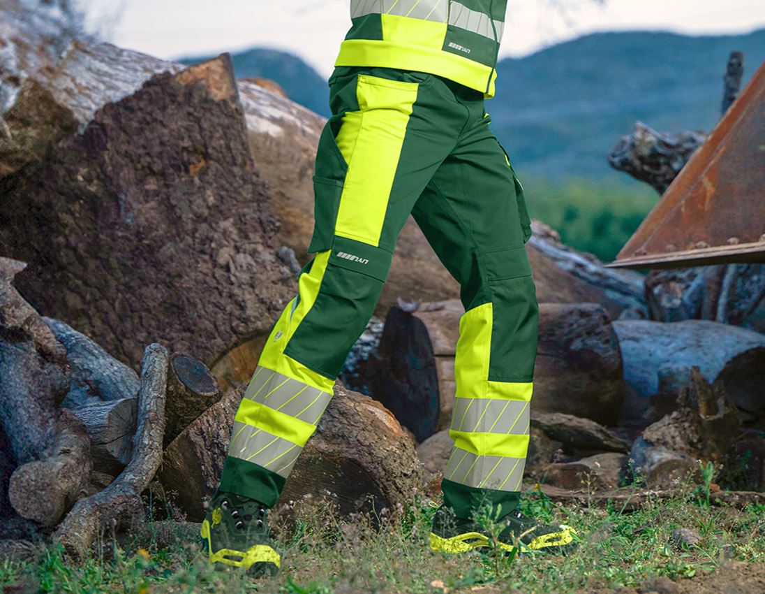 Work Trousers: High-vis trousers e.s.motion 24/7 + green/high-vis yellow 9