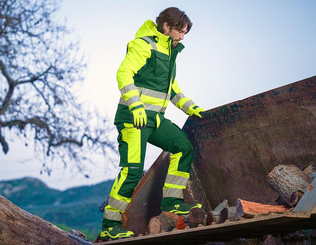 Work Jackets: High-vis winter softshell jacket e.s.motion 24/7 + green/high-vis yellow 2