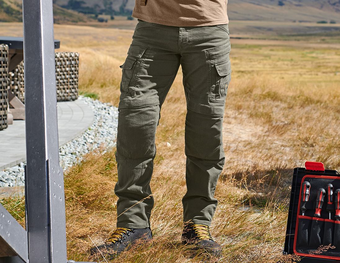 Kläder: SET:Cargobyxa+shorts e.s.vintage+lunchlåda+bestick + kamouflagegrön 1