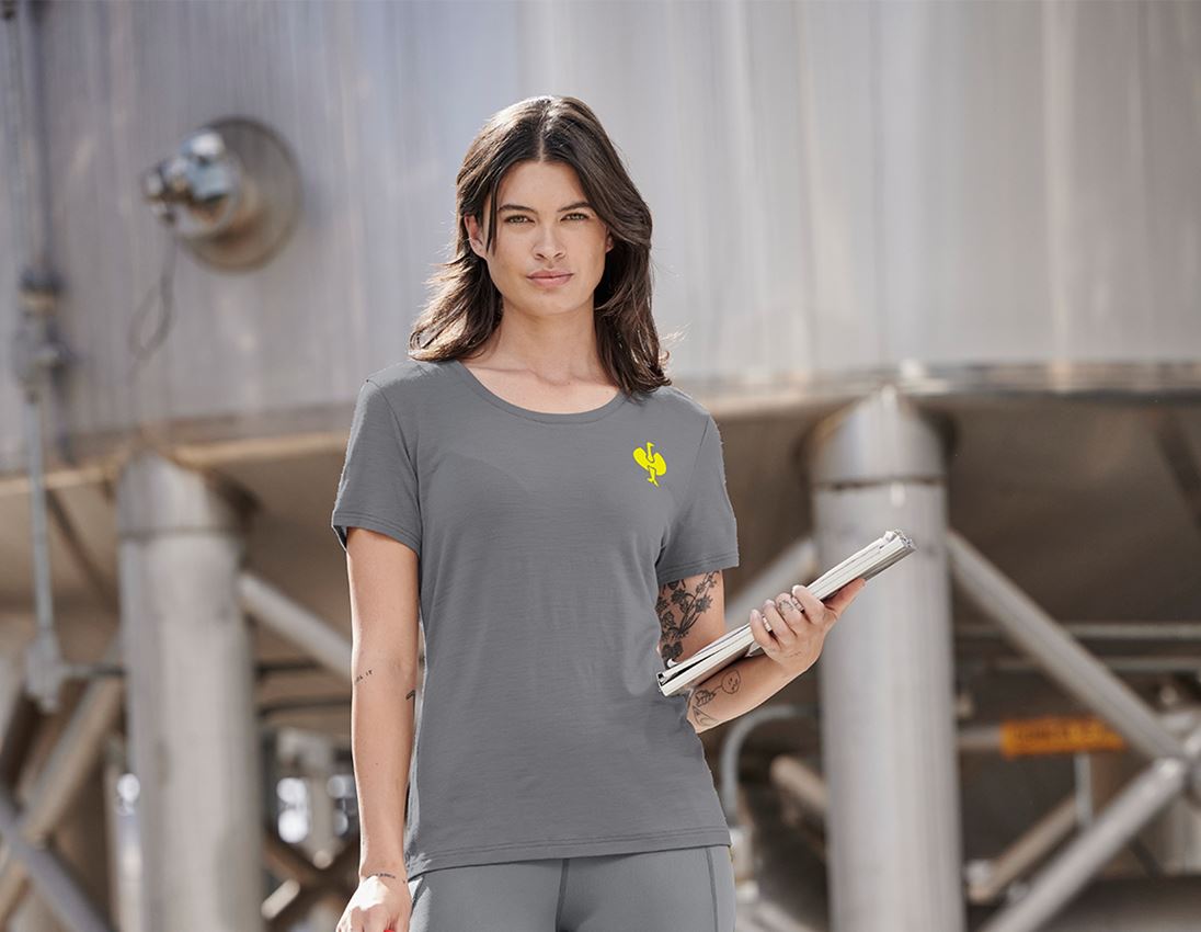 Clothing: T-Shirt Merino e.s.trail, ladies' + basaltgrey/acid yellow