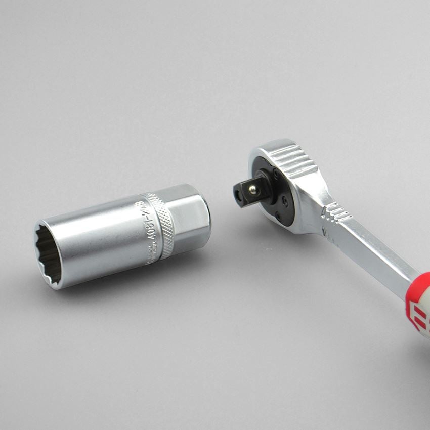 Socket wrench: e.s. Sparkplug socket wrench insert long 1/2 2
