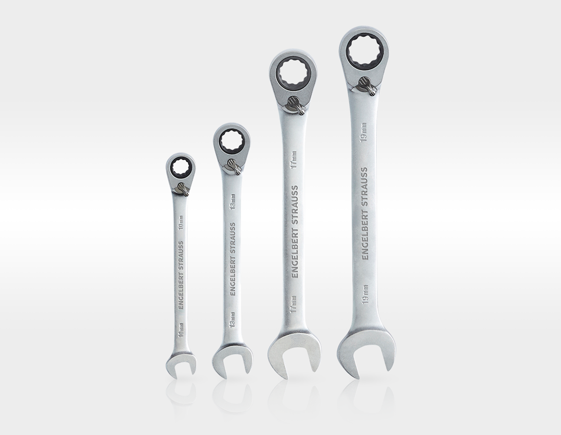 Tools: STRAUSSbox tool set 118 Sanitary 1