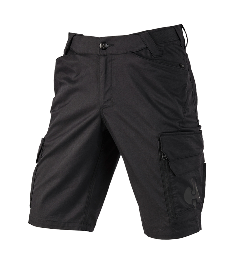 Topics: Shorts e.s.trail + black 2