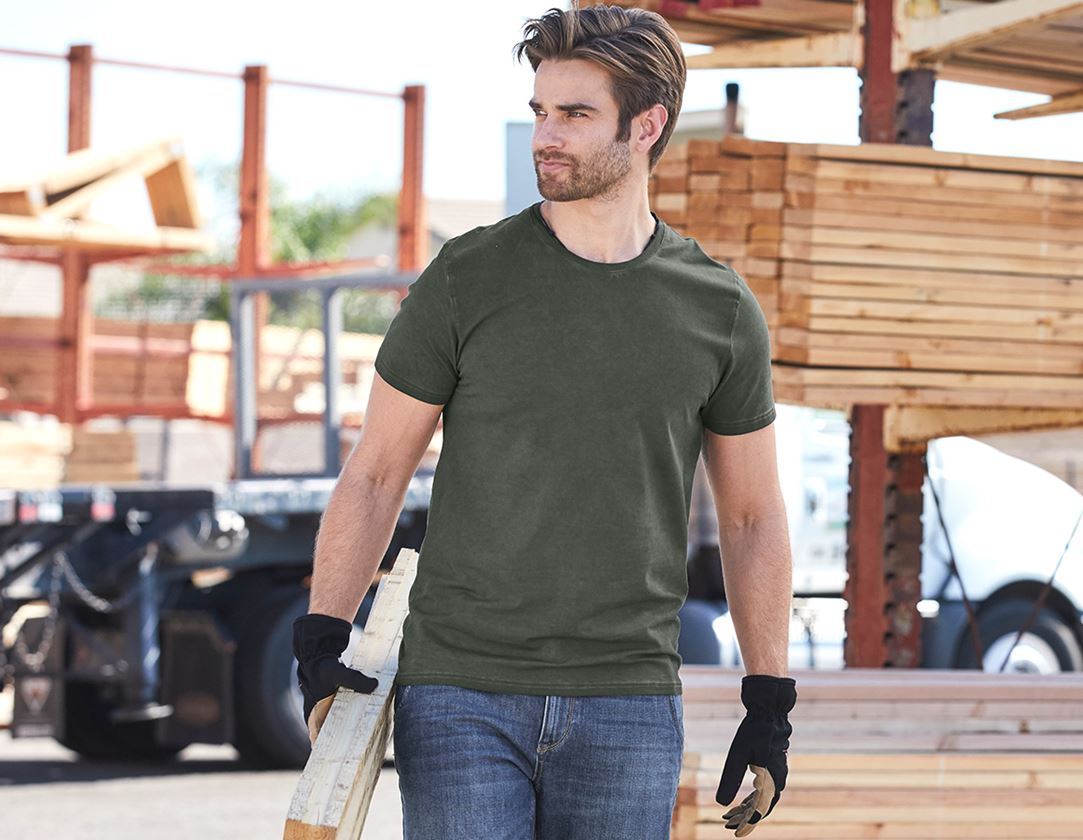Överdelar: e.s. T-Shirt vintage cotton stretch + kamouflagegrön vintage 3