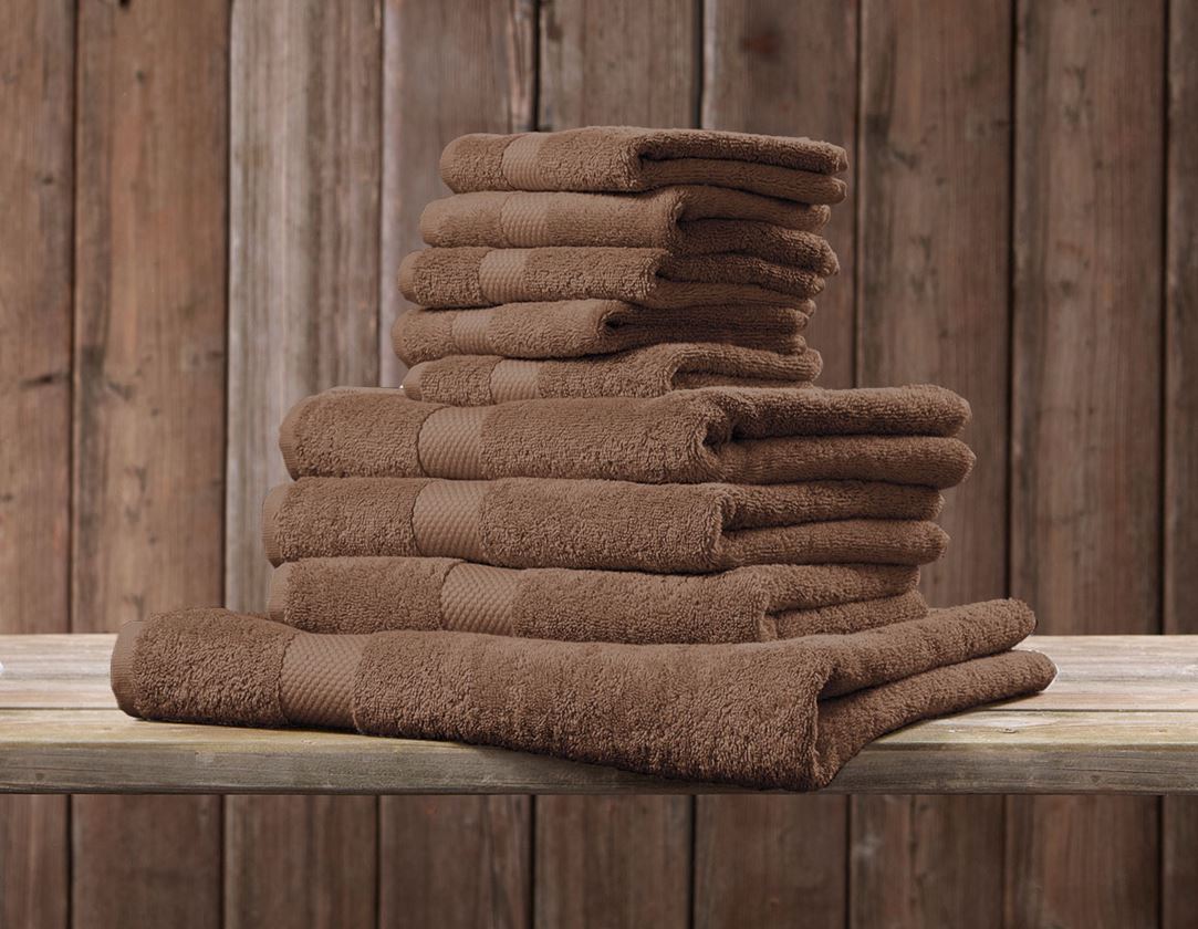 Cloths: Guest towel Premium pack of 5 + toffee